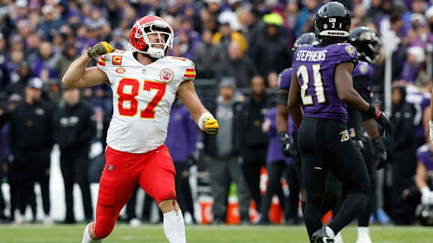 49ers vs. Chiefs picks straight up & NFL Super Bowl spreads with Bet365